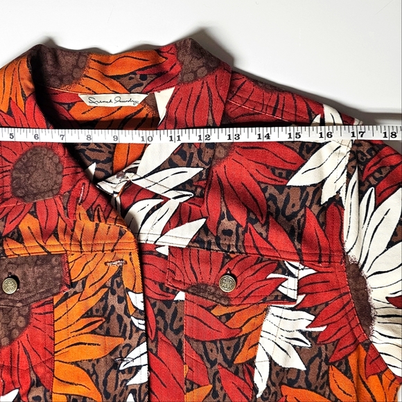 L French Laundry, burgundy, sunflowers pattern jean jacket. - Picture 8 of 13